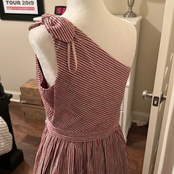 One shoulder dress - Picture 4 of 5